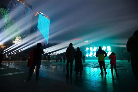 信達(dá)電通&mdash;西安高新區(qū)延平門北廣場燈光秀