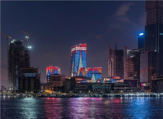 樓體燈光秀，展示城市新魅力！01
