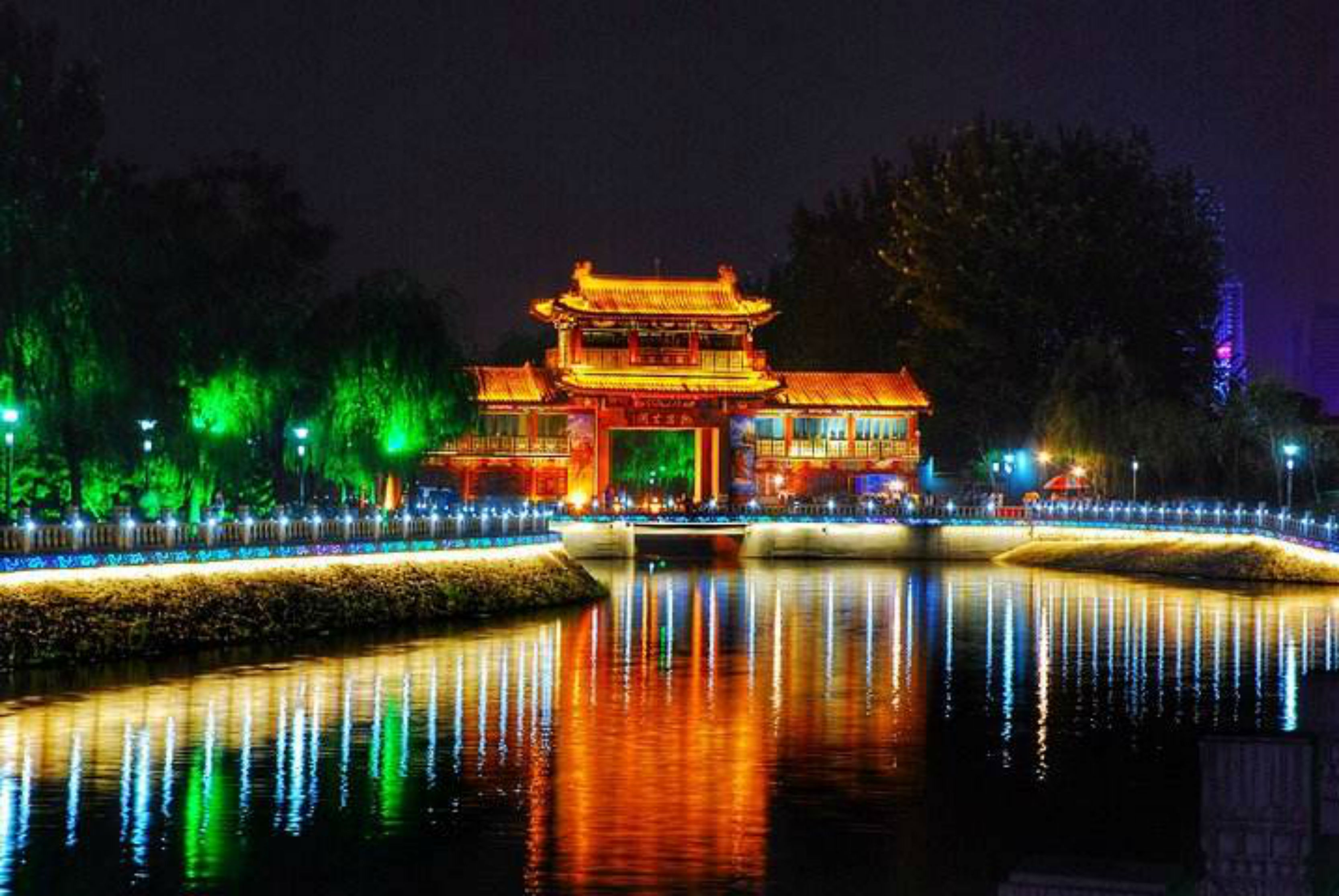 景觀(guān)照明的幾點(diǎn)基本要求